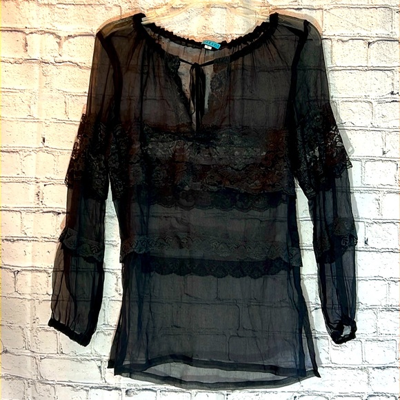 ⭐️ Pifini sheer black pullover tunic coveruplong sleeve string tied neck S